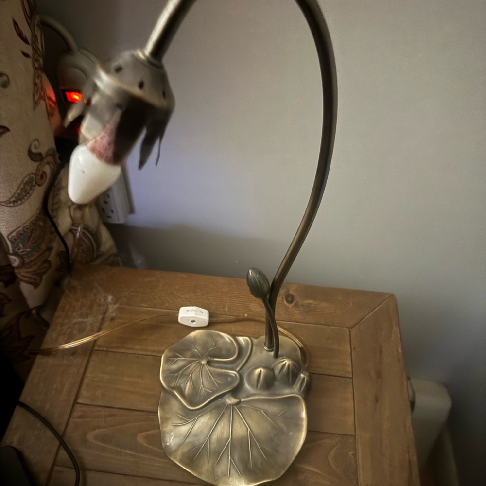 Vintage Lily Pad Table Lamp